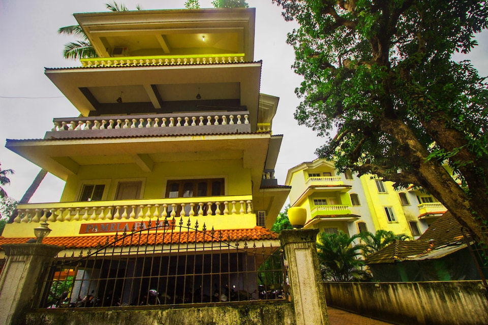 OYO Home 16425 Graceful 2BHK, Anjuna Vagator Goa, Goa