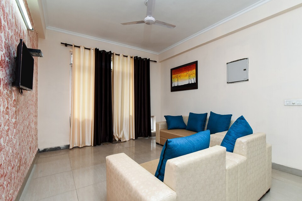 OYO Home 16435 Elegant Stay, DLF 4 Gurgaon, Gurgaon