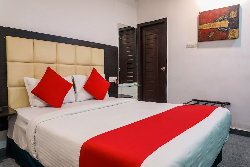 OYO 16436 V Hotels, Hi-Tech City, Hyderabad