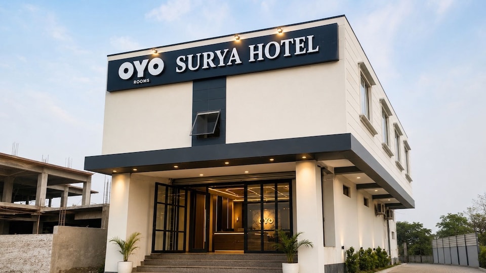 Hotel O Surya Hotel, Noida City, Noida