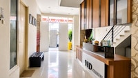Hotel O near Mall Panakkukang formerly Lind Homestay