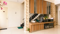 Hotel O near Mall Panakkukang formerly Lind Homestay