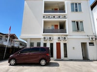 Hotel O near Mall Panakkukang formerly Lind Homestay