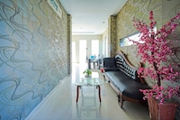 Hotel O near Mall Panakkukang formerly Lind Homestay