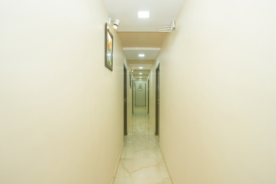 OYO 16447 Nest Inn, Mumbai BCEC, Mumbai