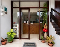 Hotel O near Pantai Manggar formerly Refah Guest House
