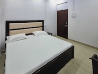 SPOT ON Hotel Krishna Residency