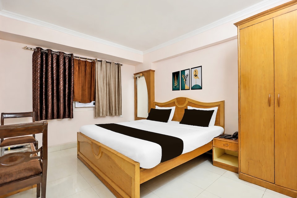 Townhouse City Centre Gwalior Formerly Hotel Sunbeam, Gwalior, Gwalior