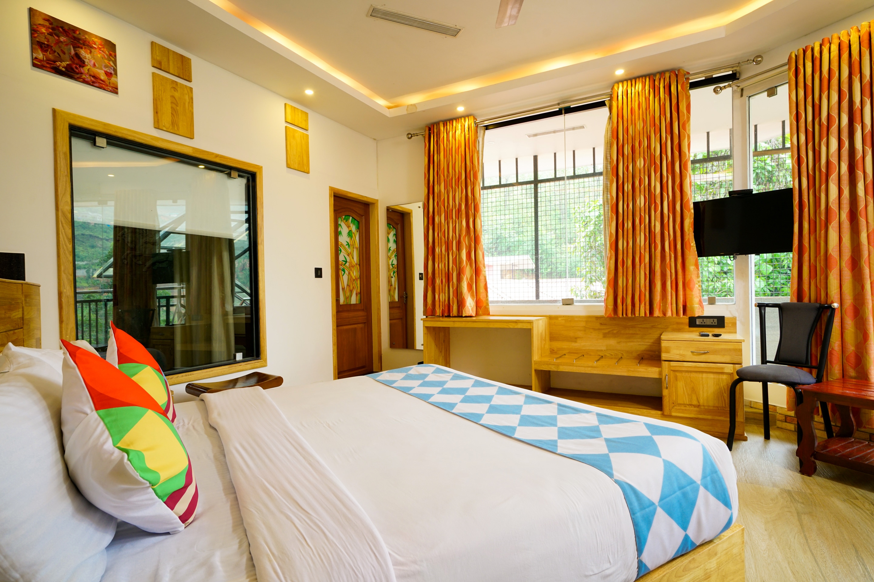 Oyo Home Luxe 16457 Fabulous Cottage Home Luxe Munnar Book