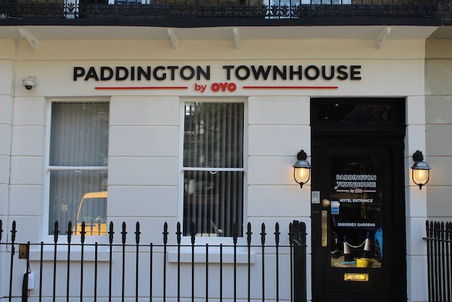 Paddington Townhouse Hotel by OYO