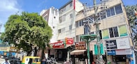 Spot On Gajanan Hotel