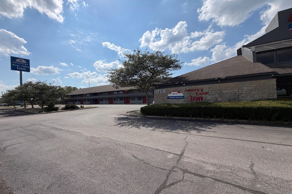 American Value Inn Columbus Ohio State I-71, Columbus OH, Columbus OH