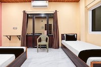 Hotel O Kashi Dham River View