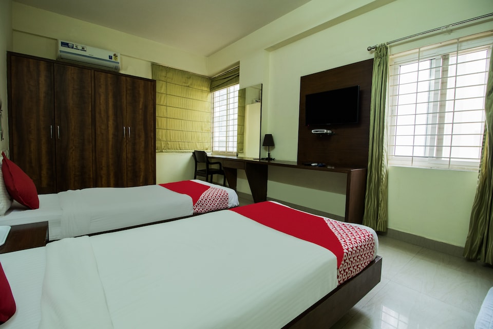 Live on HYD1605 , Madhapur-II, Hyderabad