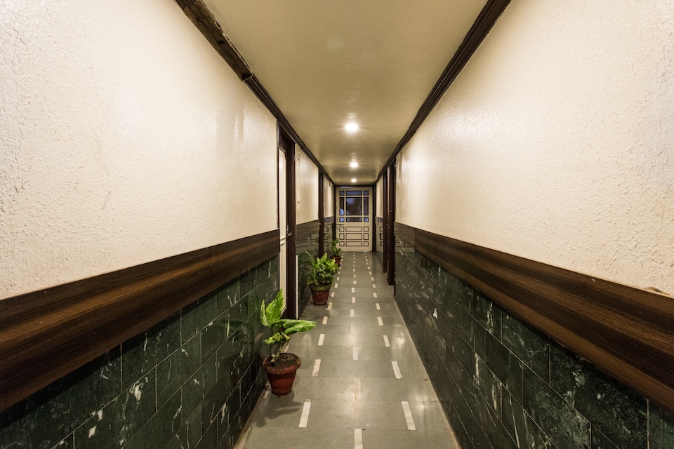 OYO Hotel Chanakya, Station Road - Indore, Indore