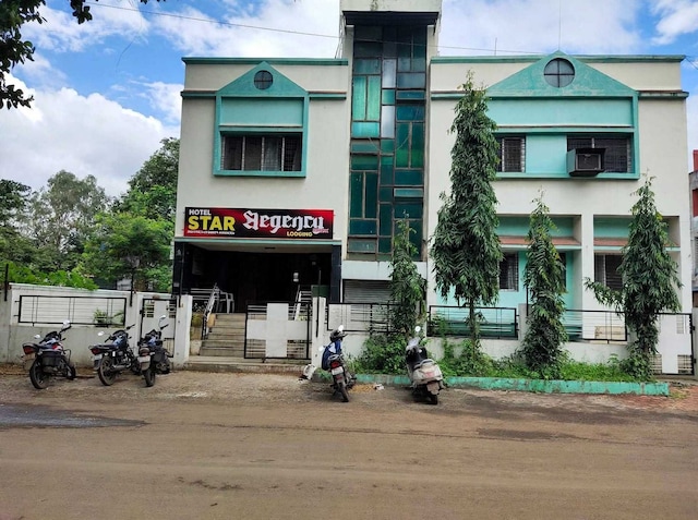 Hotel Star Regency