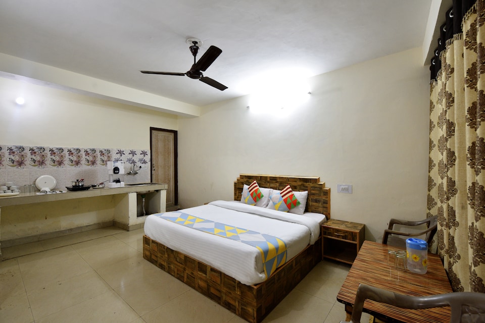 OYO Home 16523 Premium Stay, Mall Road Manali, Manali