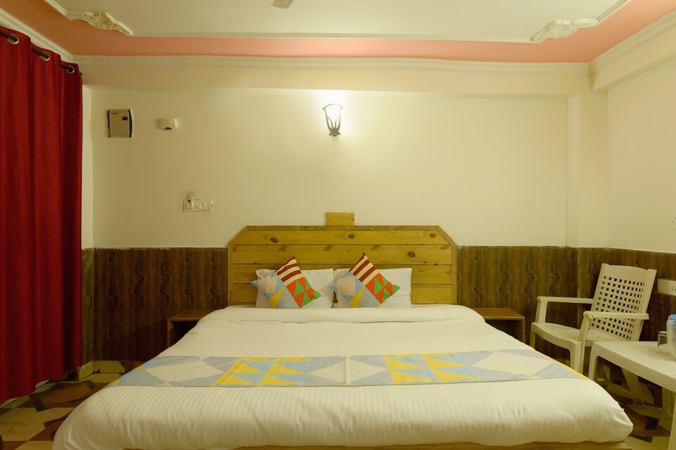OYO Home 16524 Cozy Family Stay, Mall Road Manali, Manali