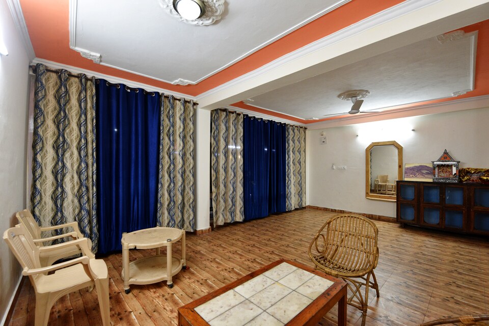 OYO Home 16525 Classic Stay, Mall Road Manali, Manali