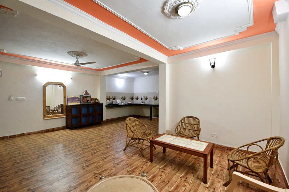 OYO Home 16525 Classic Stay, Mall Road Manali, Manali