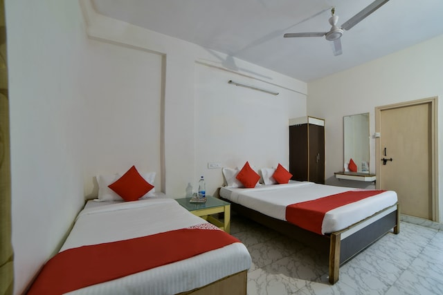 OYO Hotel Sudarshan Near Snow World