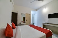 OYO Hotel Sudarshan Near Snow World