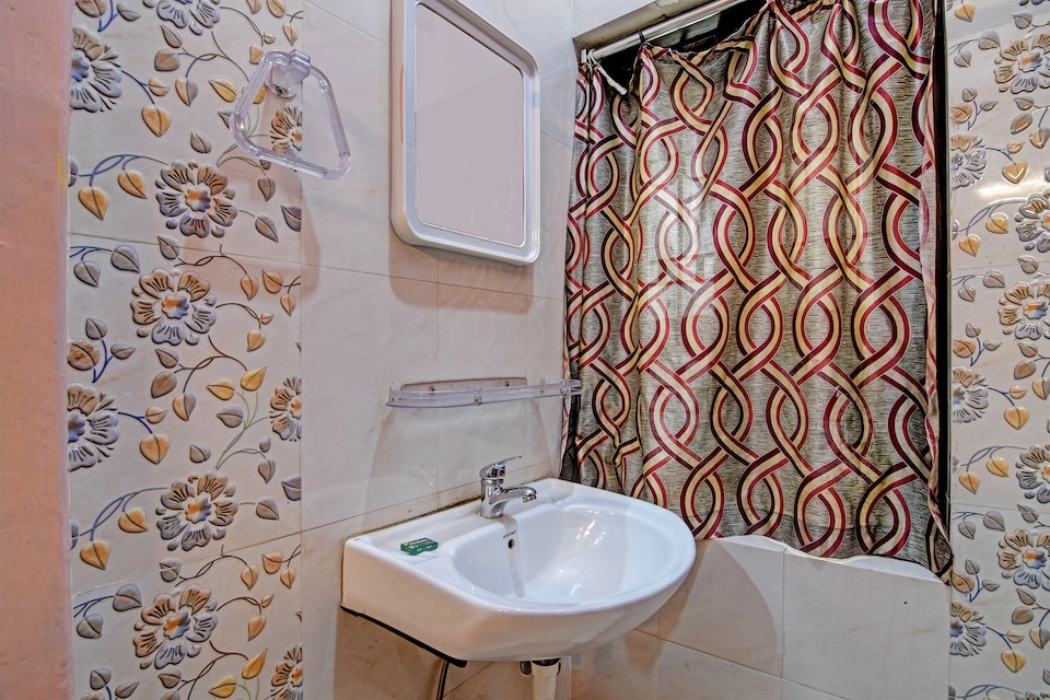 OYO 16535 Chilika Residency, Nayapalli Bhubaneswar, Bhubaneswar