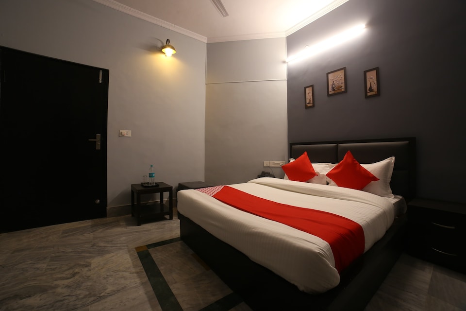 OYO 16536 Hotel Vasko, C Scheme Jaipur, Jaipur