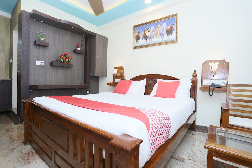 OYO 16541 मैजेस्टिक रेजीडेंसी, Thekkady, थेक्केडी 
