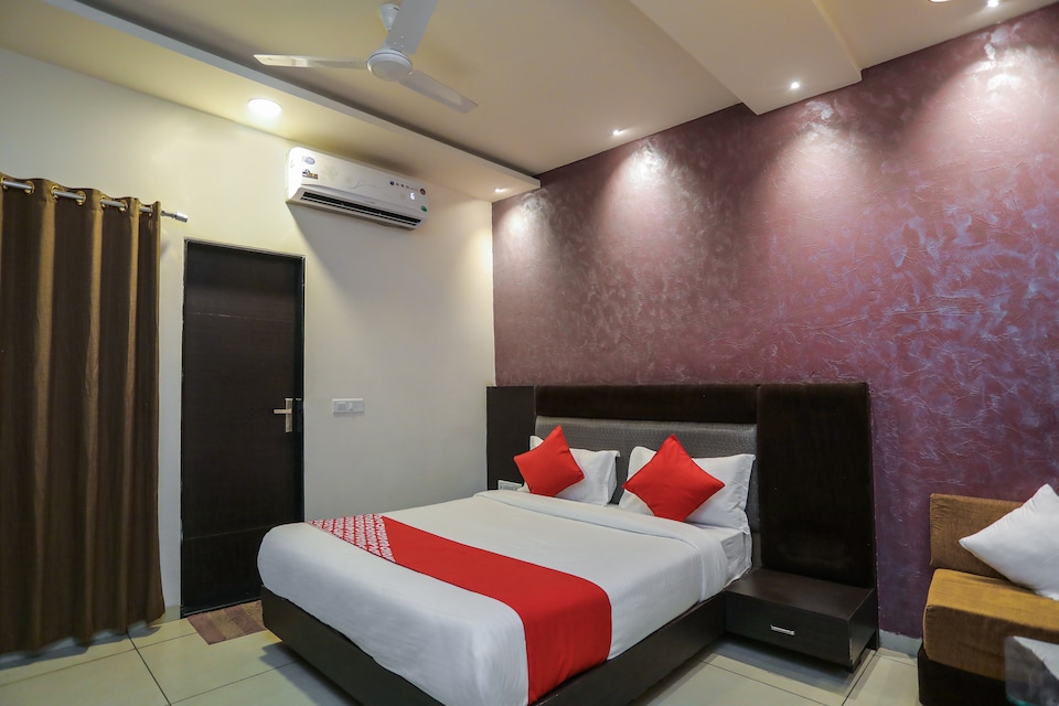 OYO 16543 Hotel Madhuban, Ujjain Indore Road, Ujjain