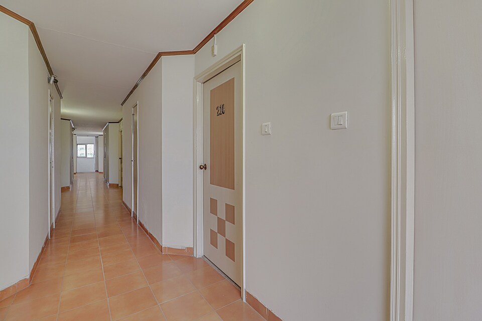 OYO Townhouse 16545 Kant Vilas, Fatehabad Road, Agra
