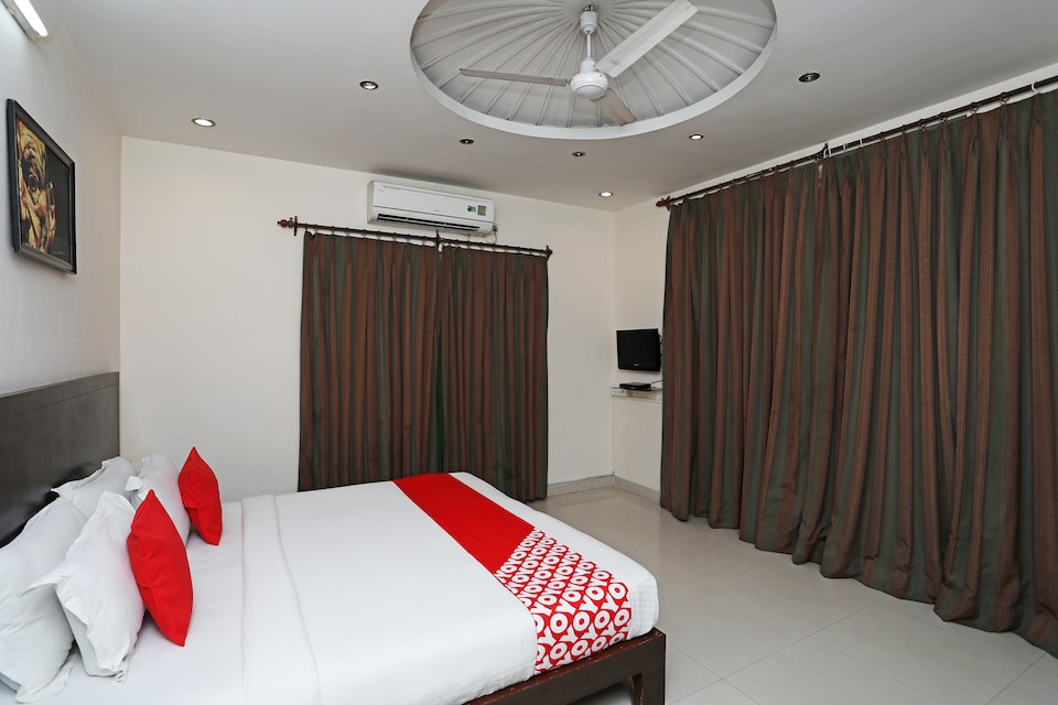 OYO 2766 All In One, Salt Lake Kolkata, Kolkata
