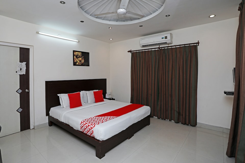 OYO 2766 All In One, Salt Lake Kolkata, Kolkata