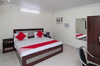 OYO Royal Aayoyjanam Hotel