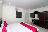 OYO Royal Aayoyjanam Hotel