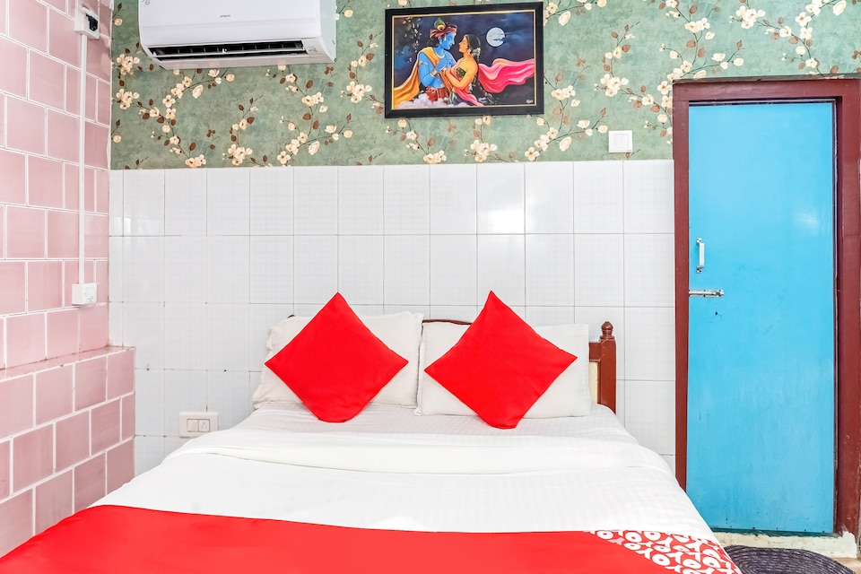 OYO Flagship 16553 Bhubaneshwar Railway Station, Railway Station Bhubneshwar, Bhubaneswar