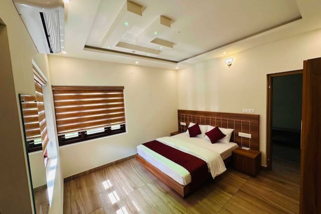 OYO 848031 Honeymoon Holidays