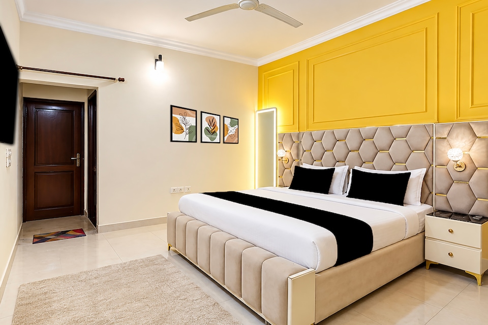 Hotel O A - ONE, Paschim Vihar Delhi, Delhi