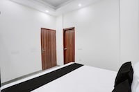 Spot on Star Hotel