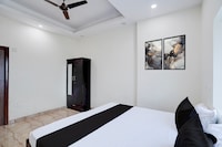 Spot on Star Hotel