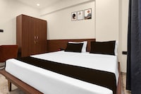 Hotel O P S HOUSE Collection