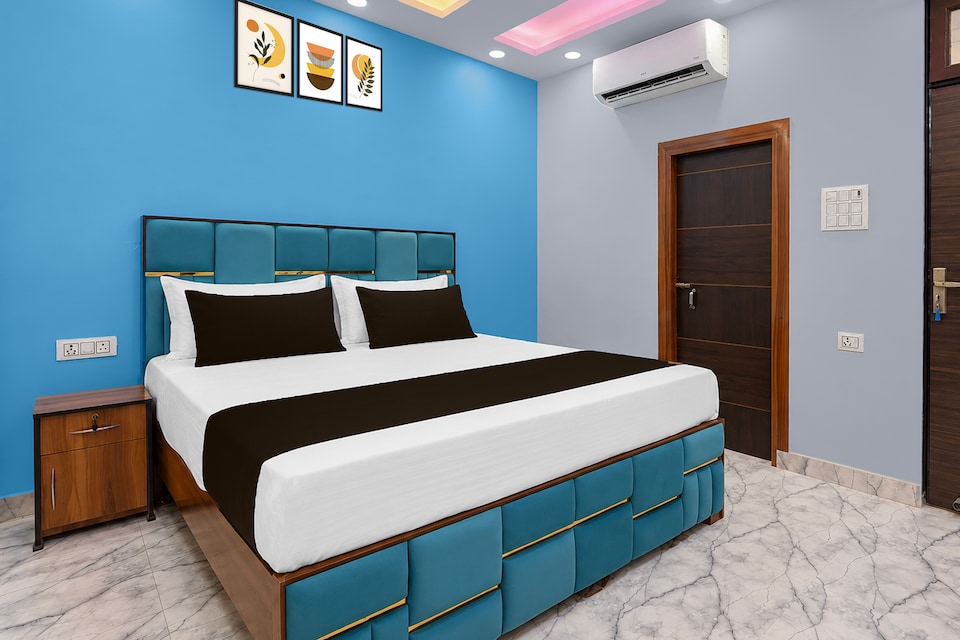 HOTEL O SAHU RESIDENCY , Anand Vihar Delhi, Delhi