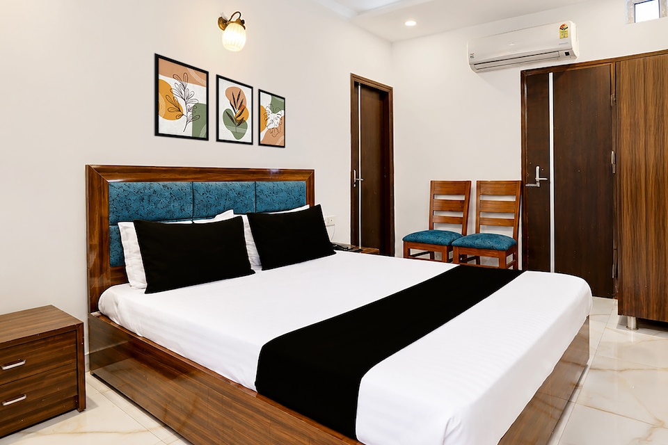 Hotel O The Anand Hotel , Zirakpur, Zirakpur