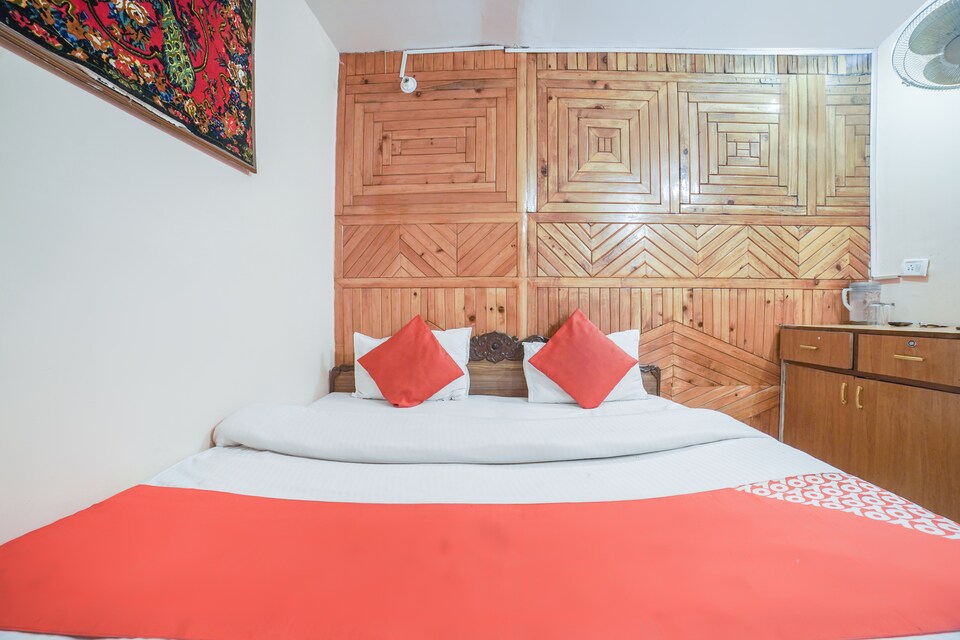 Flagship Surya Holiday Home, Mall Road Nainital, Nainital