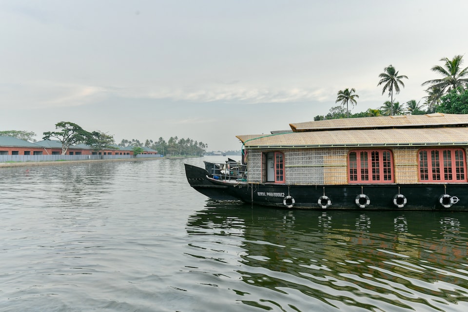 OYO Home 16563 Finishing Point Houseboat, Alappuzha Town Alappuzha, Alappuzha