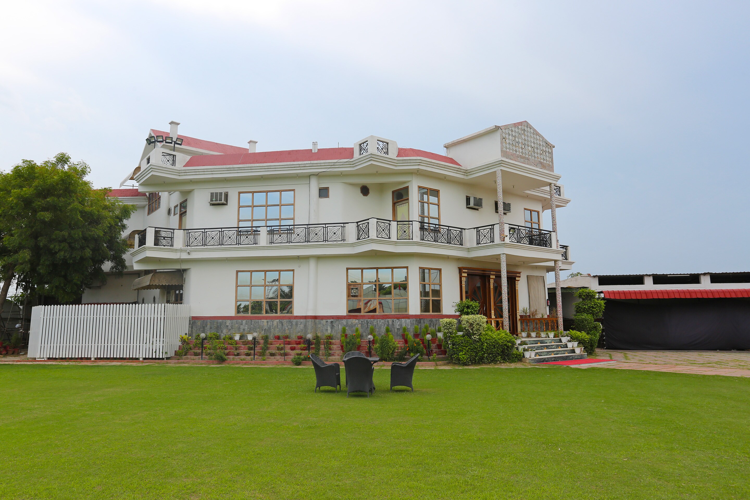 42 Oyo Hotels in Meerut, Book Hotels Room Online ₹ + Flat 50 OFF on