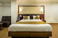 OYO Hotel Hyderabad Heights Near Birla Mandir