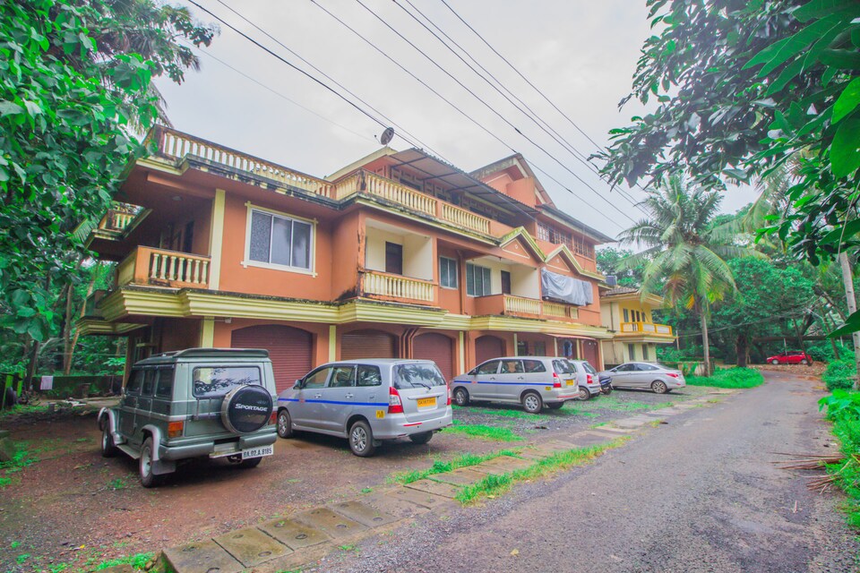 OYO 16580 Home Field View 2BHK Majorda, Majorda Goa, Goa