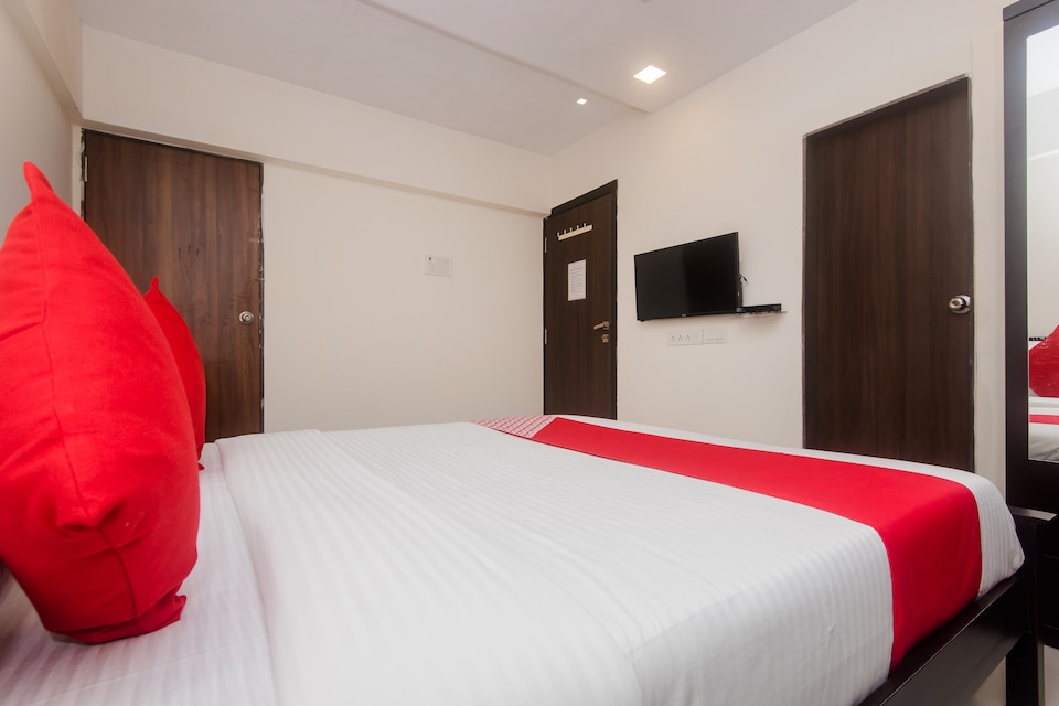 OYO 16581 Park Villa Comforts, Mumbai International Airport, Mumbai