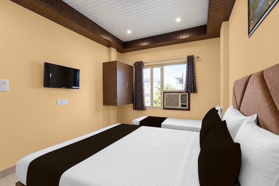 Hotel O Rudravaas, Sigra, Varanasi